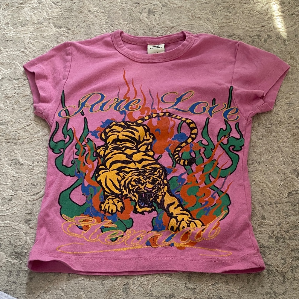 Urban Outfitters Baby graphic tee small discontinued